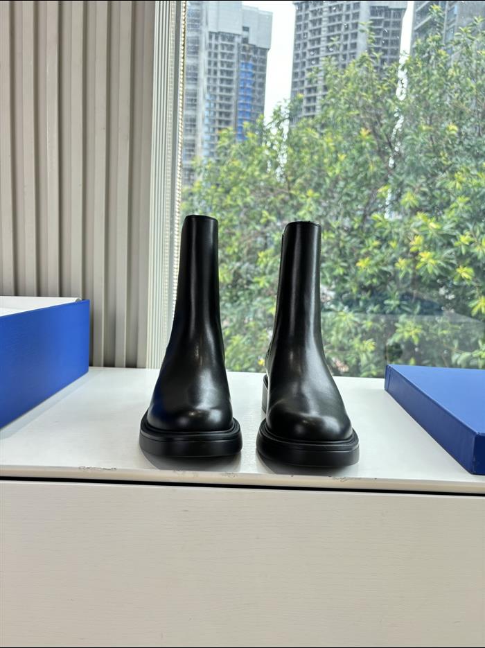 20251128172426216 370